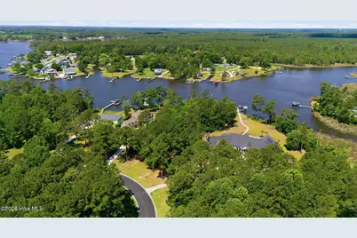 310 Southern Plantation Drive S, Oriental, NC 28571 - Photo 9