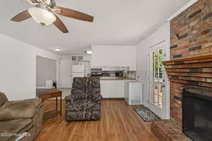 306 Jessup St, Elizabeth City, NC 27909 - Photo 9