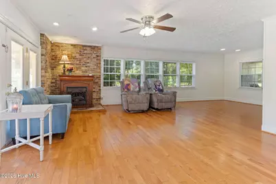 2006 W Broad Street, Elizabethtown, NC 28337 - Photo 7