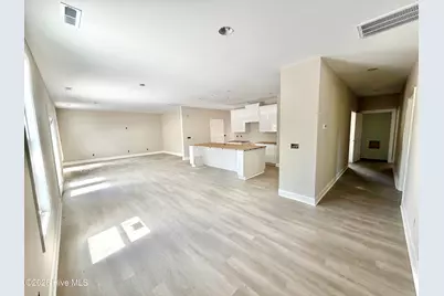 2886 Fox Run Circle, Kinston, NC 28504 - Photo 5