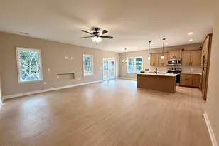 3704 Huntcliff Dr, La Grange, NC 28551 - Photo 3