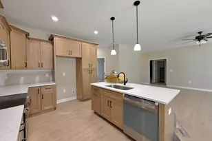 3704 Huntcliff Dr, La Grange, NC 28551 - Photo 9