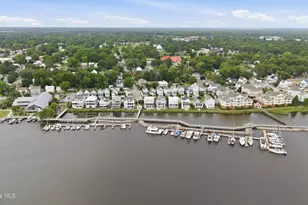 227 E Water St, Washington, NC 27889 - Photo 29