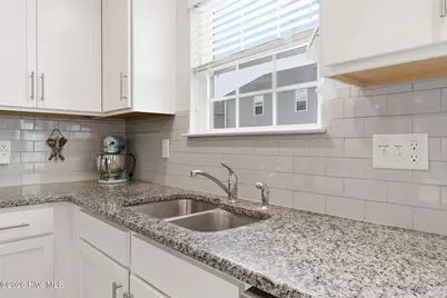 421 Frida Road, New Bern, NC 28560 - Photo 13