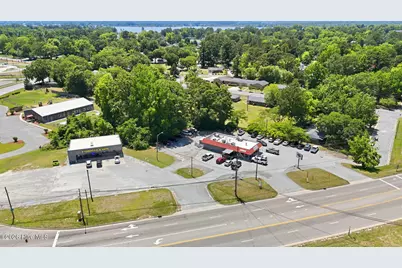 1115 John Small Avenue, Washington, NC 27889 - Photo 5