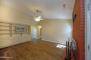 186 Raintree Cir, Jacksonville, NC 28540 - Photo 9