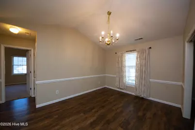 186 Raintree Circle, Jacksonville, NC 28540 - Photo 5