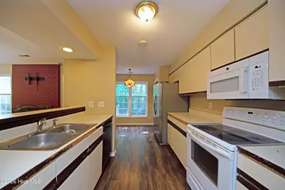 186 Raintree Circle, Jacksonville, NC 28540 - Photo 7