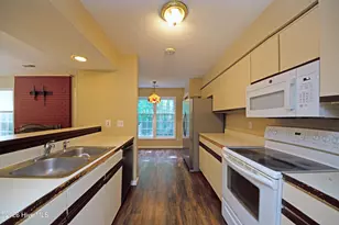 186 Raintree Cir, Jacksonville, NC 28540 - Photo 7