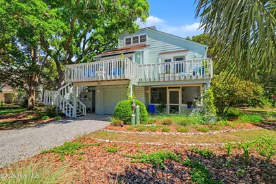 301 22nd Place E, Oak Island, NC 28465 - Photo 1