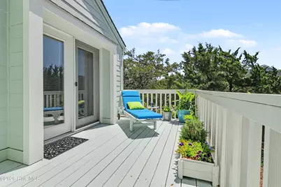 301 22nd Place E, Oak Island, NC 28465 - Photo 5