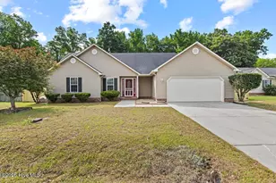 132 Forest Bluff Dr, Jacksonville, NC 28540 - Photo 1