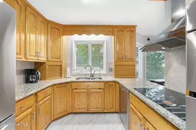 116 Beechwood Drive, Pine Knoll Shores, NC 28512 - Photo 7