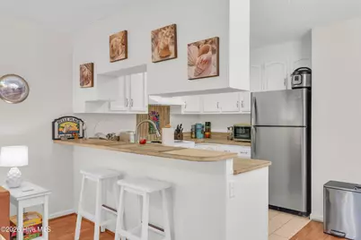 902 Carolina Beach Avenue N #Unit 2b, Carolina Beach, NC 28428 - Photo 9