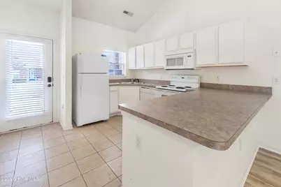 320 Hibiscus Way, Wilmington, NC 28412 - Photo 7