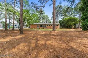 865 N Page St, Southern Pines, NC 28387 - Photo 35
