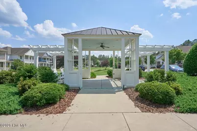 25 Station Avenue, Southern Pines, NC 28387 - Photo 3
