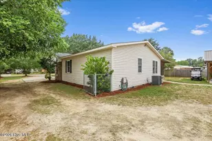2943 Cherry Ln, Kinston, NC 28504 - Photo 13