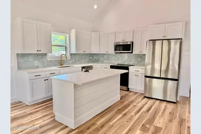 106 NW 23rd Street, Oak Island, NC 28465 - Photo 5