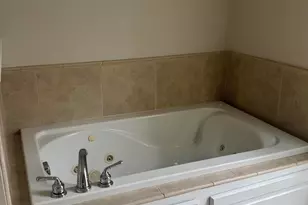 2055 Cambria Dr, Greenville, NC 27834 - Photo 11