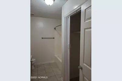 1917 Countrywood Boulevard, Jacksonville, NC 28540 - Photo 13