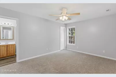 102 Ashbury Park Lane, Richlands, NC 28574 - Photo 11