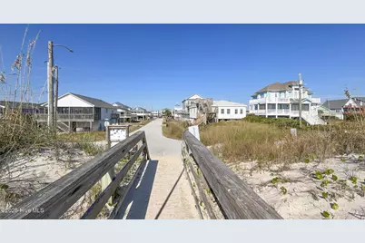 1318 N New River Drive, Surf City, NC 28445 - Photo 31