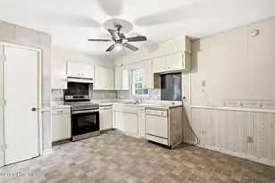 5117 Chaucer Dr, Wilmington, NC 28405 - Photo 11