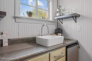 411 George St, New Bern, NC 28560 - Photo 47