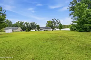 2325 White Oak River Rd, Maysville, NC 28555 - Photo 21