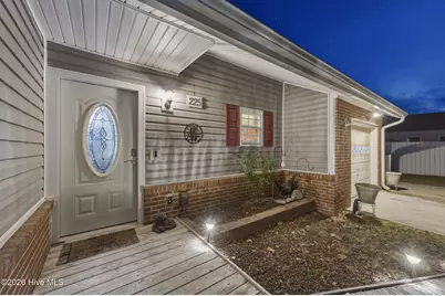225 Spruce Court, Jacksonville, NC 28546 - Photo 7