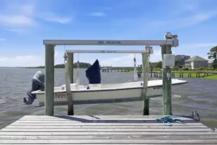 221 Rudolph Dr, Beaufort, NC 28516 - Photo 7