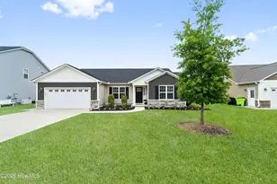 242 Legacy Ln, Newport, NC 28570 - Photo 1