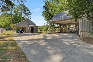 902 Rollingwood Dr NW, Wilson, NC 27893 - Photo 9