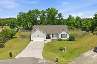 203 Grafton Ct, Jacksonville, NC 28540 - Photo 3