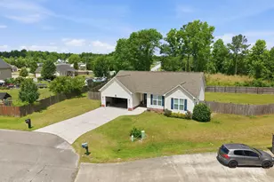 203 Grafton Ct, Jacksonville, NC 28540 - Photo 5