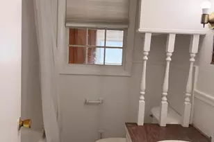 911 W Elizabeth St, Elizabeth City, NC 27909 - Photo 9