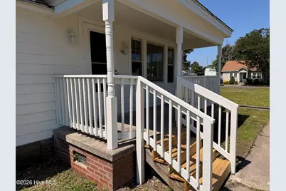 911 W Elizabeth Street, Elizabeth City, NC 27909 - Photo 5