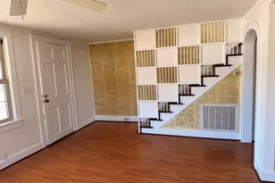 911 W Elizabeth St, Elizabeth City, NC 27909 - Photo 7