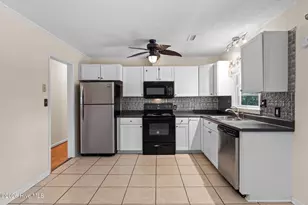 1646 Waterway Dr SW, Ocean Isle Beach, NC 28469 - Photo 15