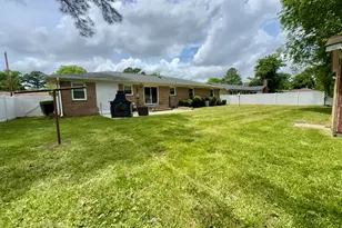 1716 Crescent Dr, Elizabeth City, NC 27909 - Photo 5