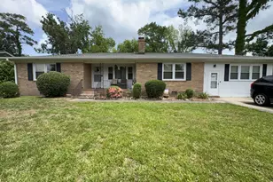 1716 Crescent Dr, Elizabeth City, NC 27909 - Photo 1