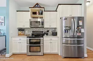 303 Duck Haven, Swansboro, NC 28584 - Photo 7