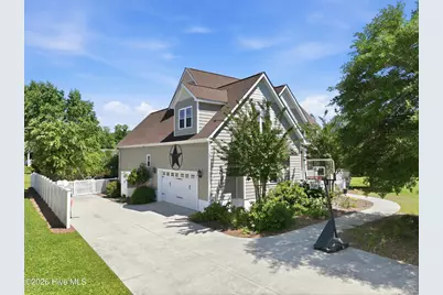 303 Duck Haven, Swansboro, NC 28584 - Photo 3