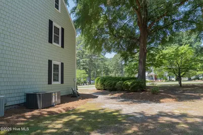 311 Doll Street, Elizabethtown, NC 28337 - Photo 5