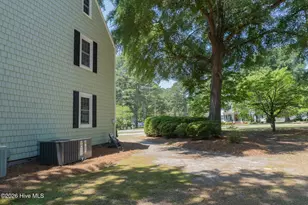 311 Doll St, Elizabethtown, NC 28337 - Photo 5