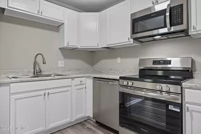 1102 Danbury Road, Fayetteville, NC 28311 - Photo 9