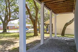 2313 Avery St, Morehead City, NC 28557 - Photo 25