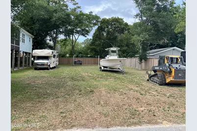 107 NE 35th Street, Oak Island, NC 28465 - Photo 7