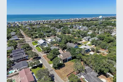 107 NE 35th Street, Oak Island, NC 28465 - Photo 9